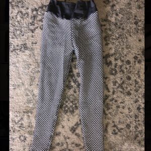 High Waist “booty” leggings